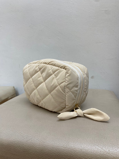 Elva – Medium Pouch – Beige