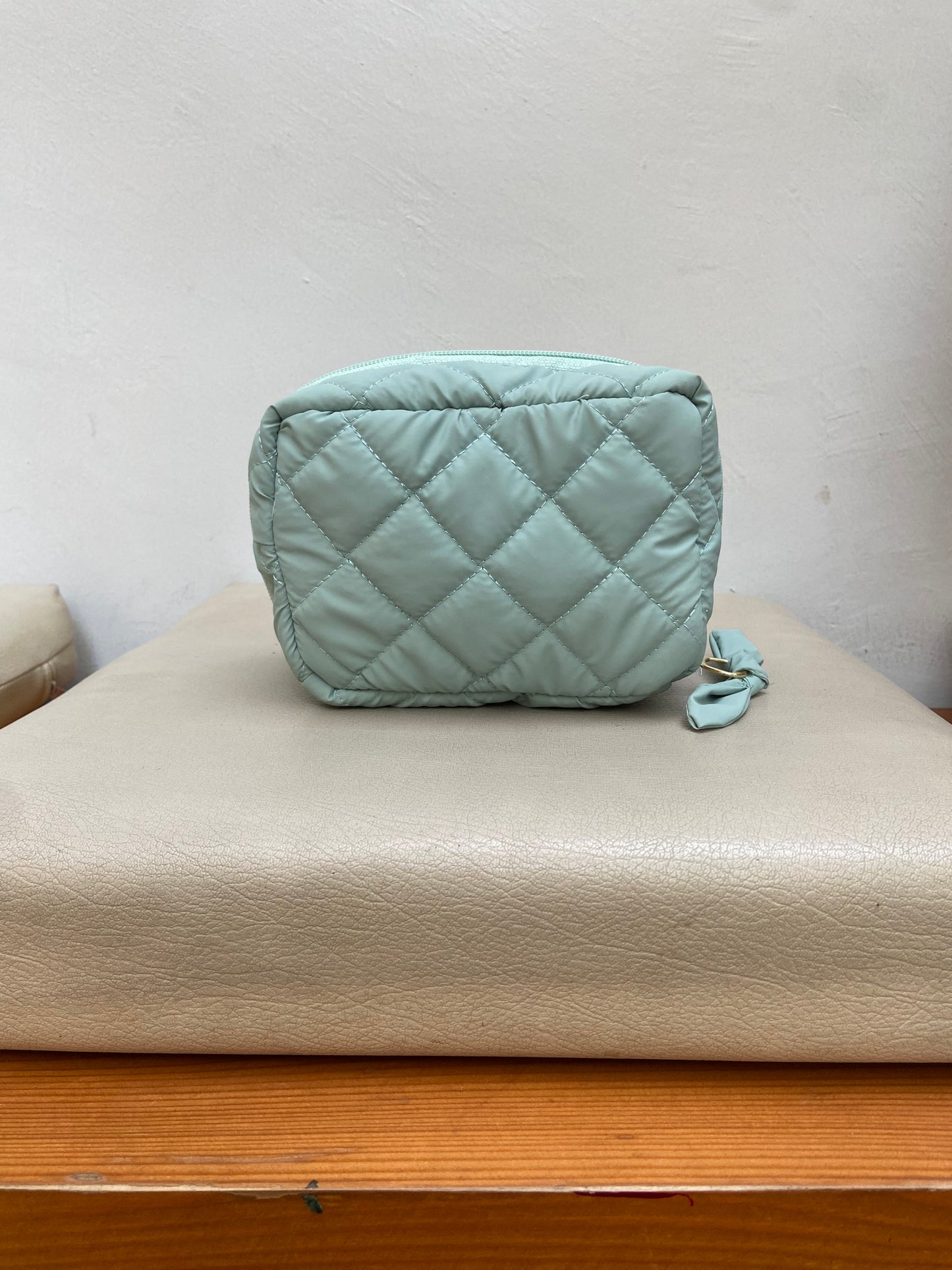 Elva – Medium Pouch – Light Green